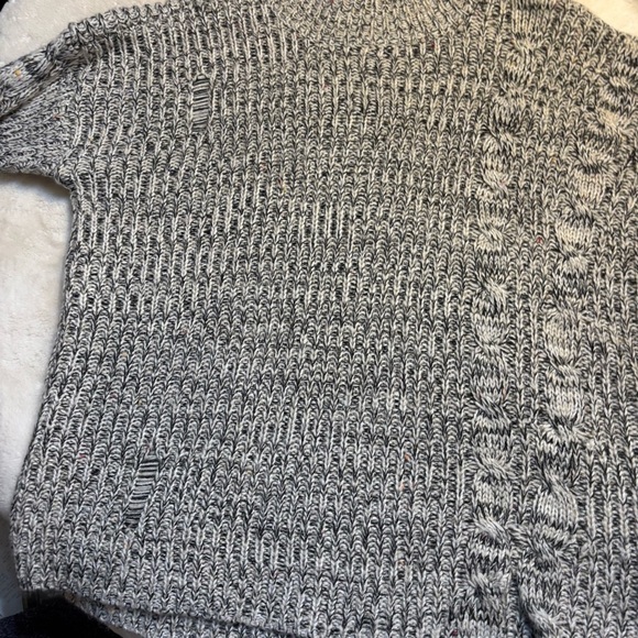 Romeo & Juliet Couture Sweater Large Black and Cream Mock Turtleneck Knit Cozy - Picture 10 of 16